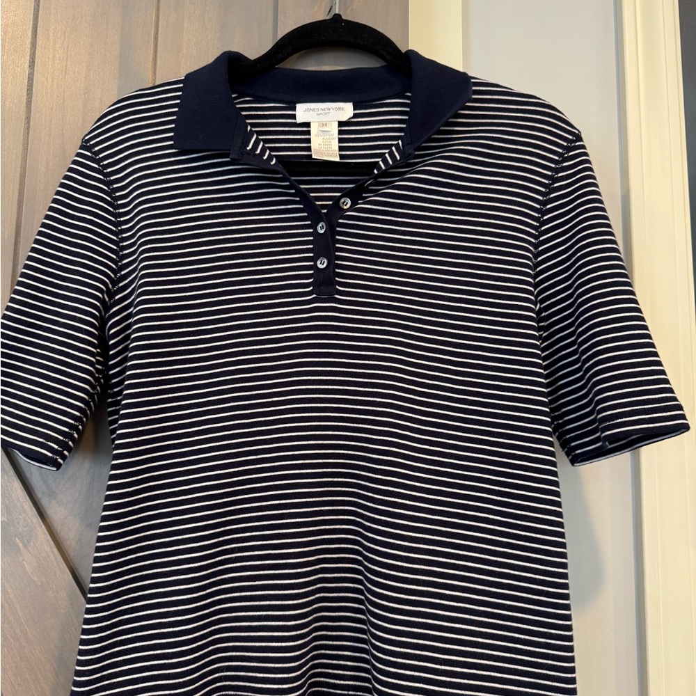 Jones New York Blue and White Striped Short Sleeve Tee